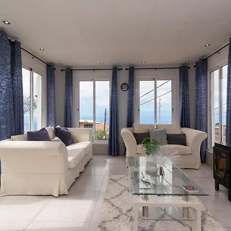 Beautiful 3 Bedroom Villa Costa Adeje (Tenerife)